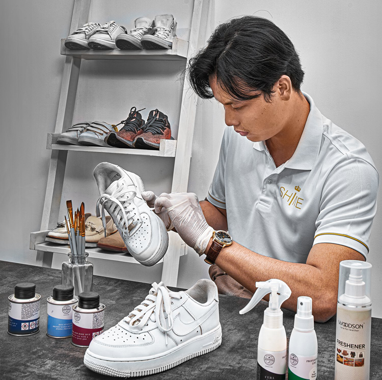 Covid-19 khiến người người không ra đường, startup đánh giày công nghệ ế ẩm đã cầm cự bằng hướng đi mới - Ảnh 1. Covid-19 khiến người người không ra đường, startup đánh giày công nghệ ế ẩm đã cầm cự bằng hướng đi mới - Ảnh 1.