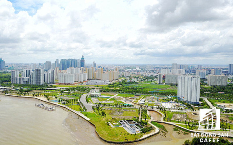 Chủ tịch Hiệp hội BĐS Việt Nam: Bất động sản ảnh hưởng đến nhiều ngành nghề, cần thiết hỗ trợ cho thị trường - Ảnh 4. Chủ tịch Hiệp hội BĐS Việt Nam: Bất động sản ảnh hưởng đến nhiều ngành nghề, cần thiết hỗ trợ cho thị trường - Ảnh 4.