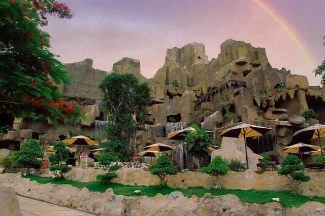 Tea Resort ngày thường thu hút nhiều du khách nhưng dịch bệnh Covid-19 cũng khiến nơi này bị ảnh hưởng đáng kể